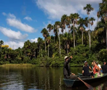 Tour Puerto Maldonado & Lago Yacumama 4 Días / 3 Noches