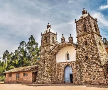 Tour Bolivia y Perú Completo | 12 Días